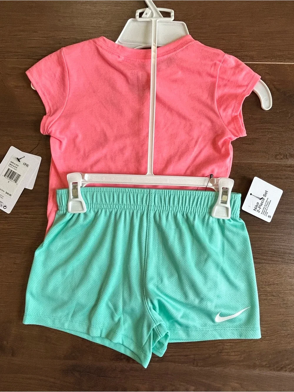 Nike Girls Two Piece Set Size 5 Heart Shirt & Shorts